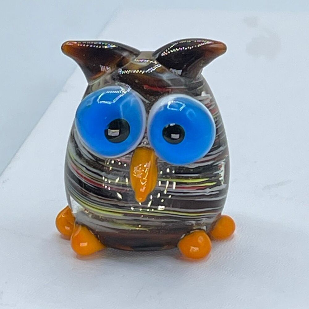 Art Glass big eyed tiny owl.